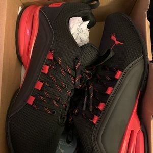 BRAND NEW Pumas read description